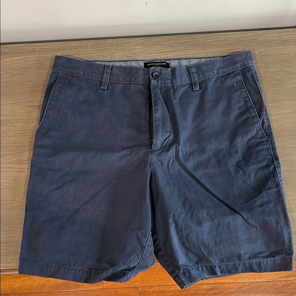 Banana Republic Blue Flat Front Shorts 33